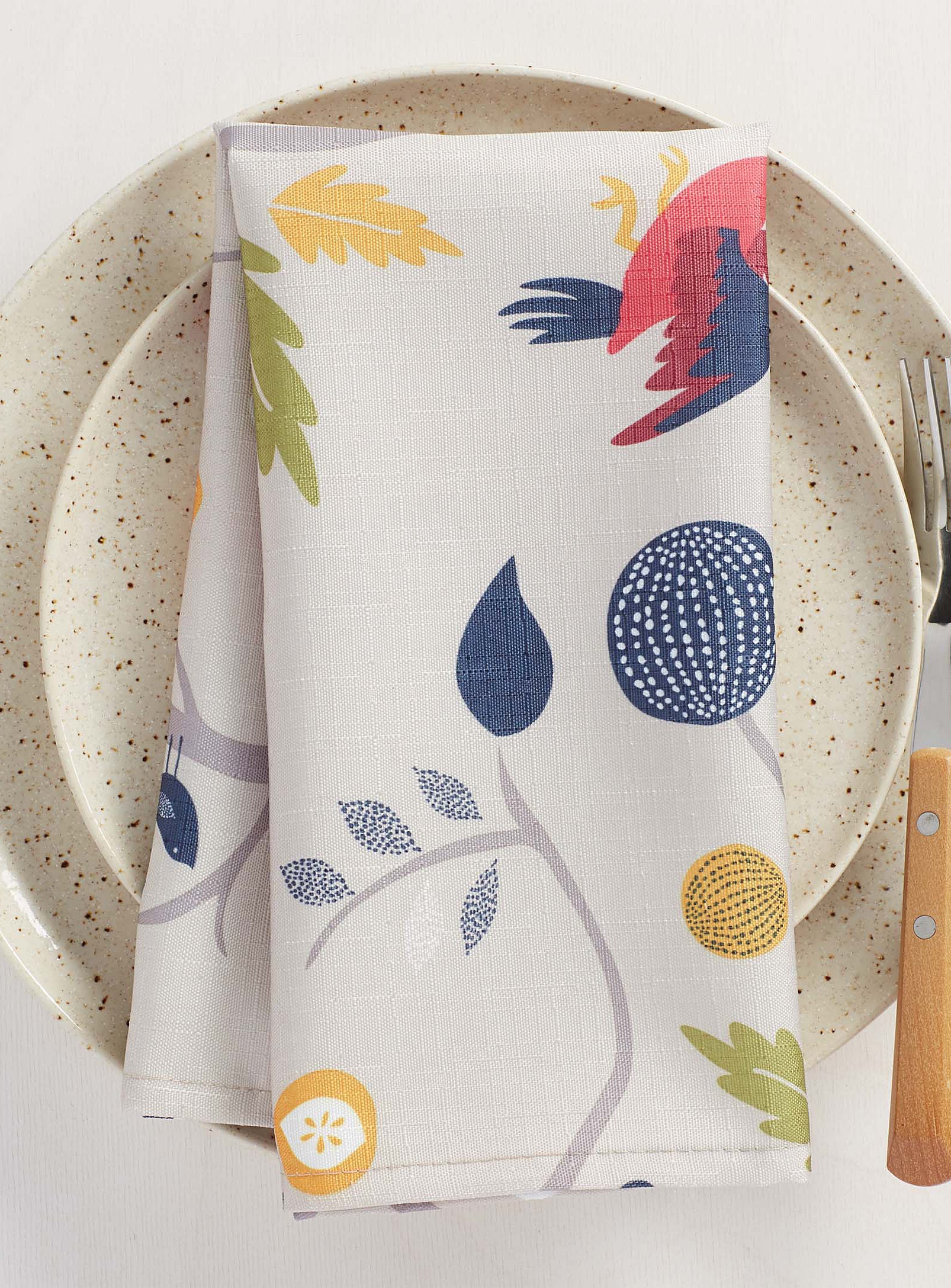 Exotic bird decorative jar