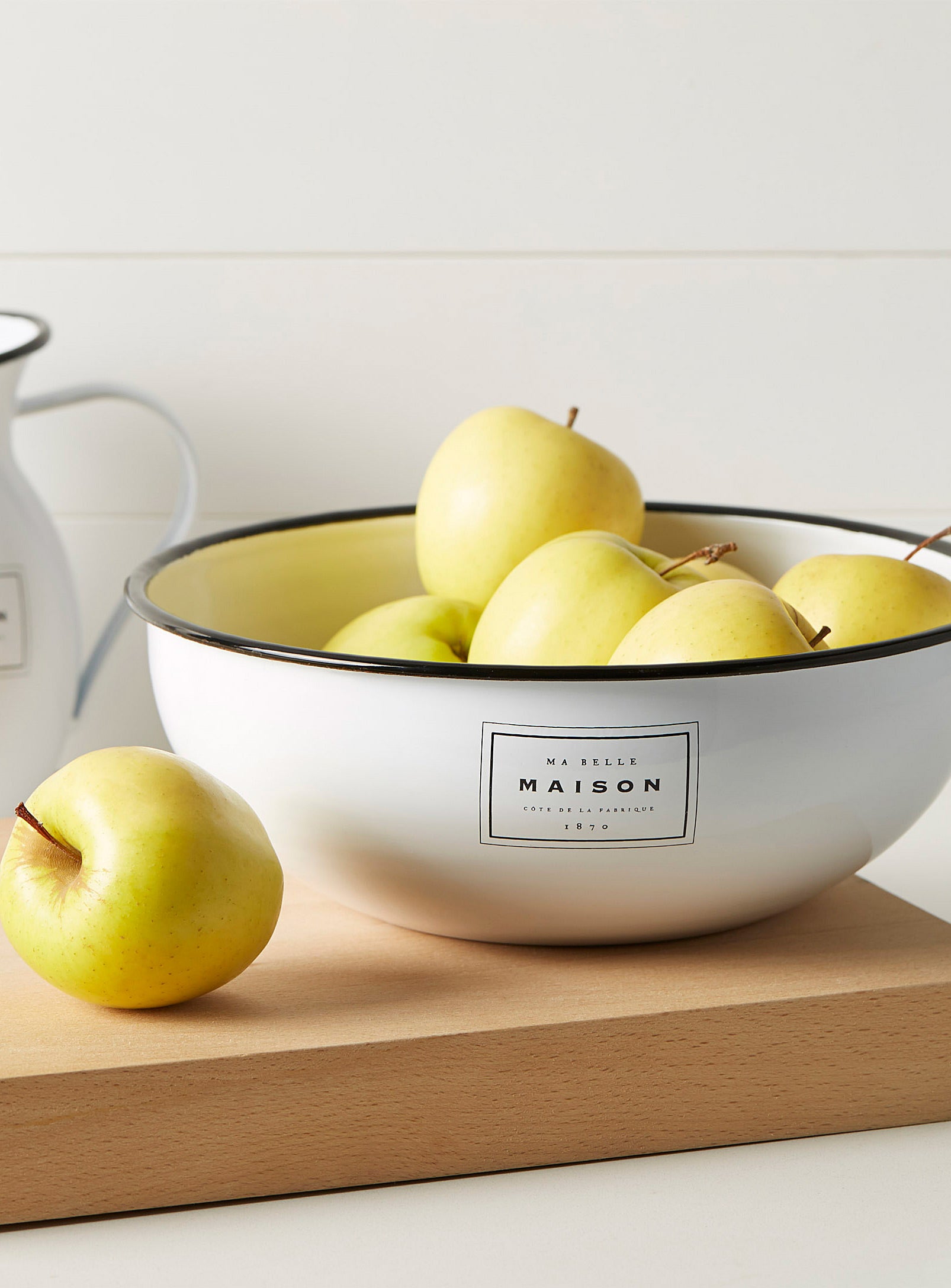 Exotic bird decorative vase