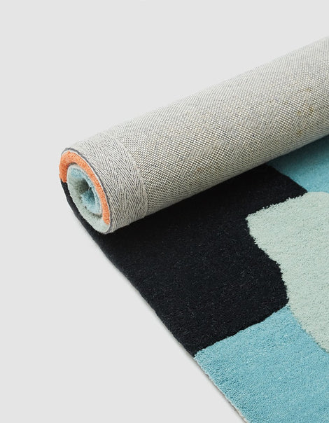 Man in Shower Rug 4’x5′