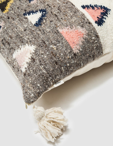 Mountain Pillow 20×20